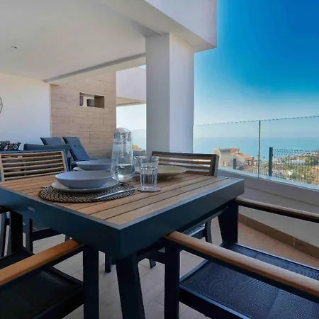 Isea Views Calaceite Апартаменты Торрокс-Коста